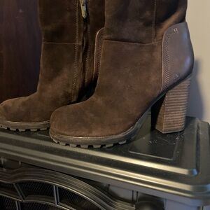 Sam Edelman- brown suede heeled boots